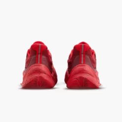 Azza Red miekkailukenkä takaa